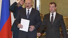 A.Luka&scaron;enka ir D.Medvedevas
