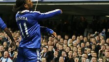 Drogba meta monetą į &bdquo;Burnley&ldquo; fanus