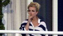 Britney Spears vieno Majamio vie&scaron;bučio balkone