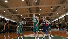 &bdquo;Žalgirio&ldquo; sirgaliai pasi&scaron;ovė padėti savo mylimai komandai.