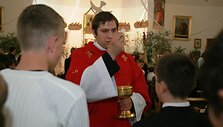Prie&scaron; kelerius metus nuspręsta, kad už sakramento sutvirtinimo pamokėles bažnyčiose kas mėnesį reikia mokėti po penkis litus.