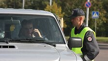 Per valandą pareigūnams įkliuvo tik vienas mobiliuoju telefonu kalbėjęs vairuotojas.