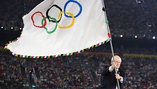 Londono meras su olimpine vėliava