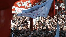 Rožių revoliuciją prie&scaron; penkerius metus pradėjo daugybė Gruzijos gyventojų.