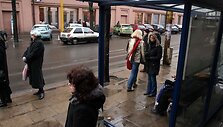 Atokesnės vietos ypač masina vandalus, tačiau ne i&scaron;imtis ir miesto centre esančios vie&scaron;ojo transporto stotelės.