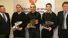 &bdquo;Lietuvos lenktyninko 2008&ldquo; rinkimų laureatai (i&scaron; kairės) - N.Naujokaitis (2-oji vieta), V.&Scaron;vedas (1-oji vieta), J.Gelžinis (3-oji vieta).