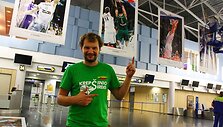 Tomas Tumalovičius prie savo darbų
