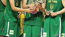 Naujieji &bdquo;adiZero Crazy Light&ldquo;debiutavo per 2011m.pasaulio U19 krep&scaron;inio čempionatą Latvijoje.