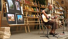 Vilniečių &bdquo;kelionę&ldquo; lydėjo tenyk&scaron;tės muzika.