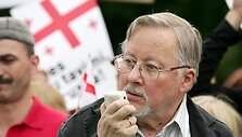 Europarlamentaras Vytautas Landsbergis taip pat palaiko piketo akciją prie&scaron; Rusiją.
