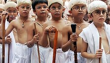 Indijos vaikai vaidina Gandhi