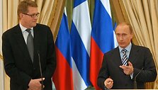 V. Putinas po susitikimo su Suomijos vyriausybės vadovu Mattiu Vanhanenu i&scaron;rei&scaron;kė abejones dėl &bdquo;Nord Stream&ldquo; dujotiekio. 