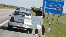 Specialiose interneto svetainėse vairuotojai ie&scaron;ko bendrakeleivių, o keleiviai &ndash; vairuotojų.