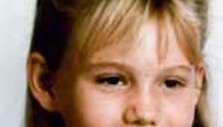 Jaycee Lee Dugard, kurios tėvai nematė nuo pat pagrobimo, kai jai buvo 11 metų, buvo surasta po atsitiktinio policijos ir Phillipo Garrido susidūrimo.