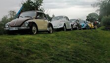 &bdquo;Vabalais&ldquo; vadinamų automobilių entuziastai savaitgalį &scaron;ventė sezono uždarymą.