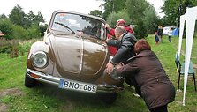 &bdquo;Vabalais&ldquo; vadinamų automobilių entuziastai savaitgalį &scaron;ventė sezono uždarymą.