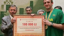 Lietuvos studentų rinktinės kapitonas ir Gediminas Kirkilas