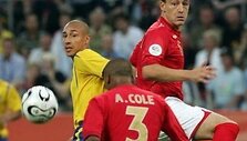 Dar 2006 metais A.Cole gynė Anglijos rinktinės garbę