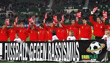 Rasizmui futbole ne vieta