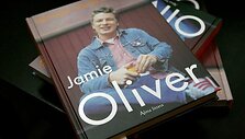 Jamie Oliver knyga &bdquo;Laimingos virtuvės dienora&scaron;tis&ldquo;