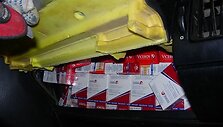 Kontrabandines cigaretes vyri&scaron;kis skandino tvenkinyje ir užrausė žemėmis.