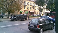 Kaune, Juozapavičiaus prospekte, pirmadienį susidūrė visureigis &bdquo;Nissan Pathfinder&ldquo; ir lengvasis automobilis &bdquo;Fiat Bravo&ldquo;.