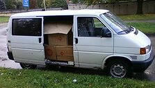 &bdquo;VW Transporter&ldquo; automobilis, kuriame buvo gabenamos kontrabandinės cigaretės.