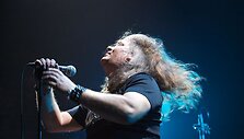 Sostinėje klausytojus džiugino atsikūrusios grupės &bdquo;Rainbow&ldquo; muzikantai.