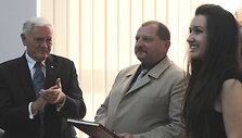 Konstitucijos dieną, Vilniaus universiteto Teisės fakultete buvo įteikta Konstitucijos taurė. 