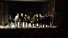 Vilniaus &bdquo;Lėlės&ldquo; teatre rodytas režisieriaus Justino Krisiūno spektaklis &bdquo;Emigrantai&ldquo;. 