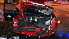 &Scaron;e&scaron;tadienio vakarą apie 22.52 val., Naujojoje Vilnioje prie prekybos centro &bdquo;Norfa&ldquo;, įsikūrusio &Scaron;iaurės g. 37, užsiliepsnojo automobilis. 