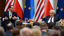 Henry Kissingeris ir Radoslawas Sikorskis