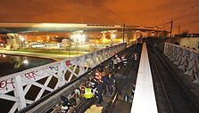 Nelaimė tarp &scaron;iaurinių Oberviljė ir Sen Deni priemiesčių, netoli stadiono &bdquo;Stade de France&ldquo;, kai į Paryžių važiavęs priemiestinis traukinys kliudė Lilio futbolo komandos gerbėjus.
