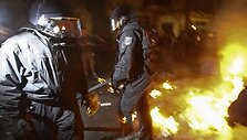 Vokietijoje &ndash; susirėmimai su demonstrantais.