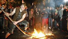 Berlyne ir Hamburge penktadienį paryčiais įvyko susirėmimai su Tarptautinės darbo dienos demonstrantais.