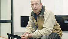 Vieno garsiausių Lietuvos boksininkų nužudymu kaltinamas jos svečias Arvydas Bartosevičius savo kaltės nepripažįsta.