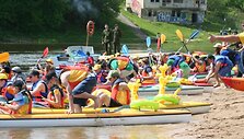 Plauks 1000 laivų.