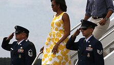 Barackas Obama pradėjo vasaros atostogas pra&scaron;matnioje saloje. 