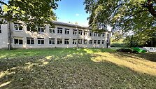 Mokyklos pastatai