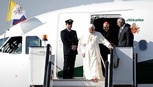 Popiežius Benediktas XVI &scaron;e&scaron;tadienį atvyko į Prahą trijų dienų vizito.