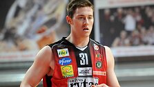 Vilniaus &bdquo;Lietuvos ryto&ldquo; ekipa su pasikeitusia sudėtimi tęsia Lietuvos krep&scaron;inio lygos (LKL) sezoną. &Scaron;į vakarą sostinės krep&scaron;ininkai namuose bando jėgas su Panevėžio &bdquo;Techaso&ldquo; klubu.