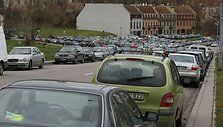 Kitąmet pradedamos aik&scaron;telių statybos turėtų i&scaron;spręsti prigrūstų automobilių stovėjimo vietų problemą miesto centre. 
