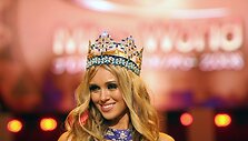 Mis Rusija Ksenija Suchinova i&scaron;kovojo ir Mis Pasaulis titulą.