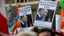 Italai mano, kad S.Berlusconi kontroliuoja pernelyg daug žiniasklaidos priemonių.