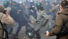 Italijos sostinės centre kilo neramumai.