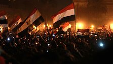 Gatvėse protestuotojų emocijos liejasi laisvai.