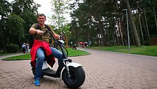 15min/Gazas eksperimentas: kokiu greičiu Palangos dviračių takais skrieja vadinamieji &bdquo;elektriniai paspirtukai&ldquo;
