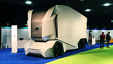 &Scaron;vedų &bdquo;Einride&ldquo; sukurtas autonominis sunkvežimis T-pod