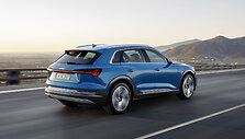Debiutavo &bdquo;Audi e-tron&ldquo;