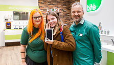 &bdquo;iPhone Xs&ldquo; pasitikimas &bdquo;Bitės&ldquo; salone